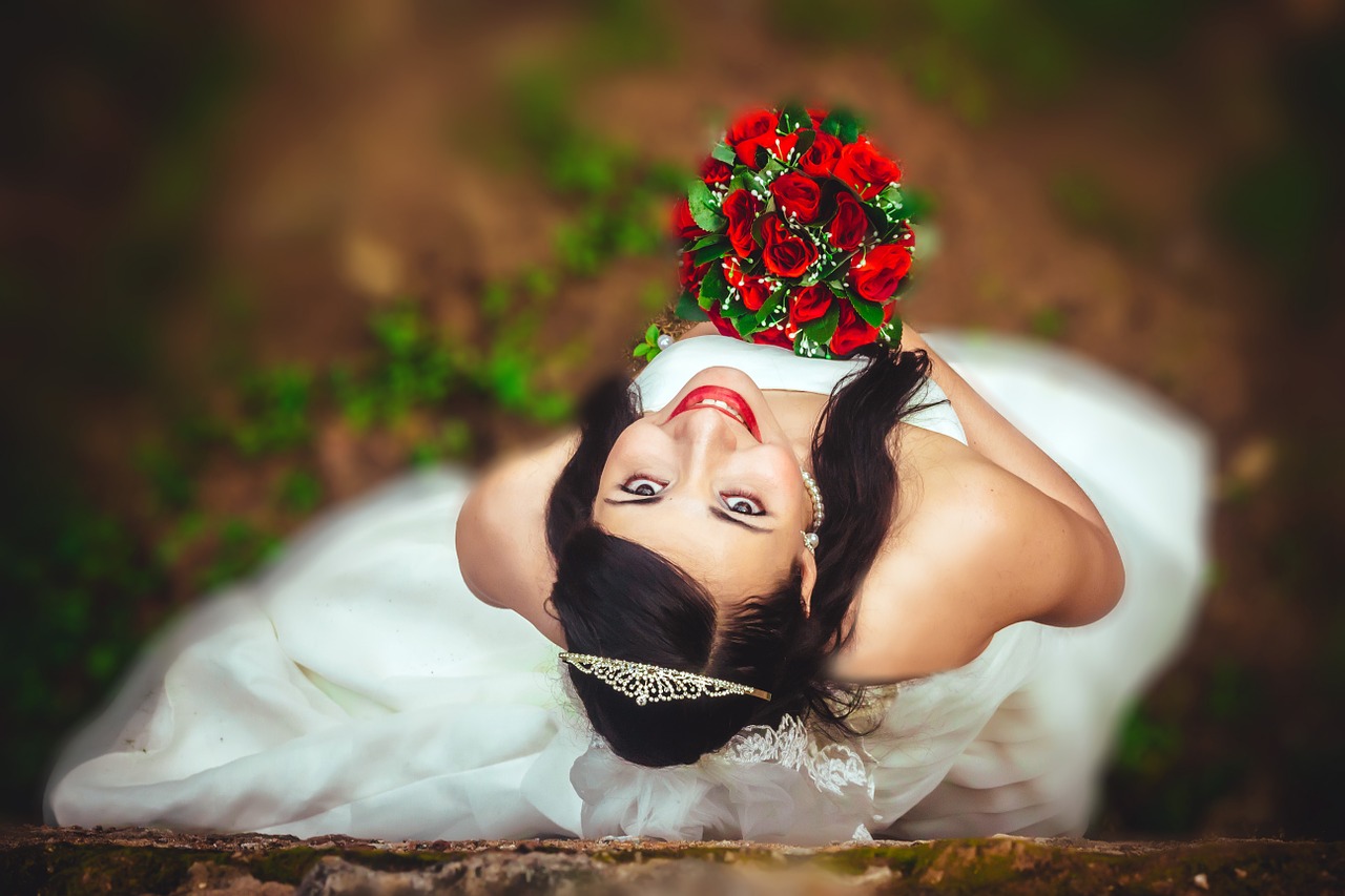 vestidos de novias pixabay-OmarMedinaFilms